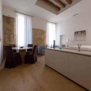 - Rialto 4 Appartamento